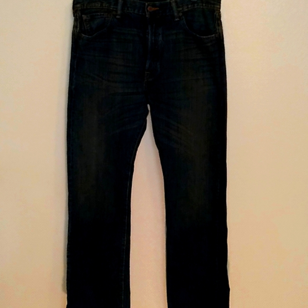 Men's Levi's 501 jeans.
